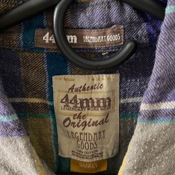 Legendary Goods Flannel Button Down Shirt - Picture 2 of 7